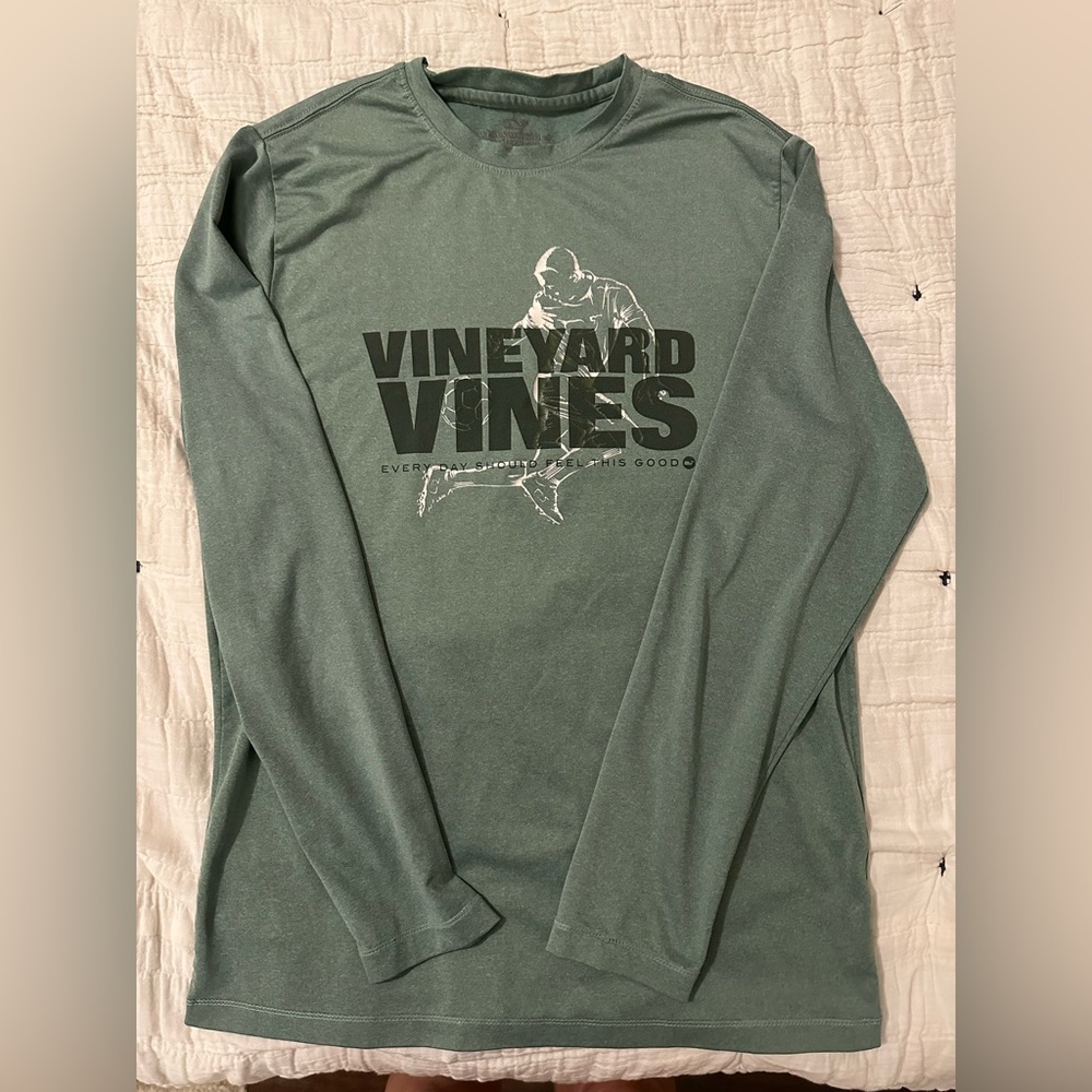 Vineyard Vines performance long sleeve soccer tee